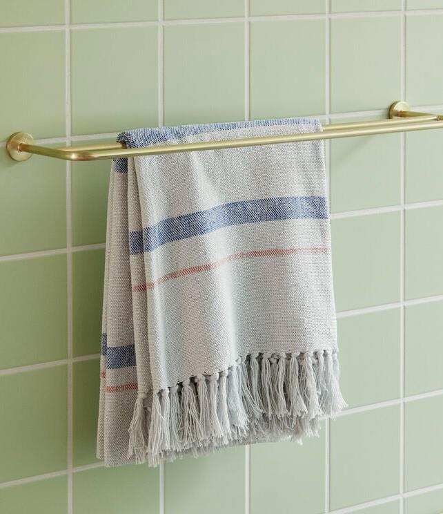 Shell Plaid, summer throw in soft Beige, Blue, Pink and White. Size 140x200cm, 100% Cotton.